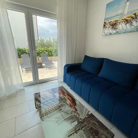 아파트 Tina, Modern, Private Seaview Outdoor Terrace, Bbq, Close To Beach, 2 Bedrooms *