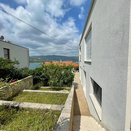 Apartment Tina, Modern, Private Seaview Outdoor Terrace, Bbq, Close To Beach, 2 Bedrooms Trogir