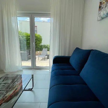 Tina, Modern, Private Seaview Outdoor Terrace, Bbq, Close To Beach, 2 Bedrooms 아파트 *