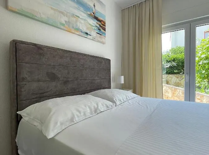 Tina, Modern, Private Seaview Outdoor Terrace, Bbq, Close To Beach, 2 Bedrooms Trogir