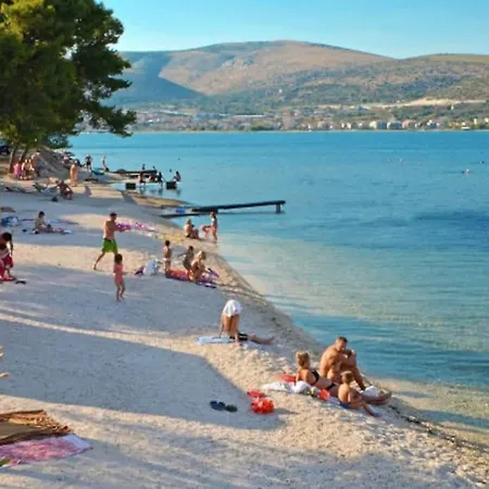 Tina, Modern, Private Seaview Outdoor Terrace, Bbq, Close To Beach, 2 Bedrooms Διαμέρισμα *