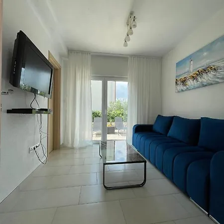 Tina, Modern, Private Seaview Outdoor Terrace, Bbq, Close To Beach, 2 Bedrooms * Trogir