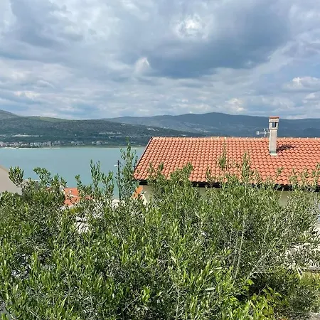 Tina, Modern, Private Seaview Outdoor Terrace, Bbq, Close To Beach, 2 Bedrooms Διαμέρισμα