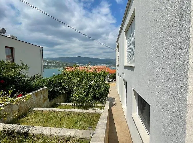 公寓 Tina, Modern, Private Seaview Outdoor Terrace, Bbq, Close To Beach, 2 Bedrooms 特罗吉尔