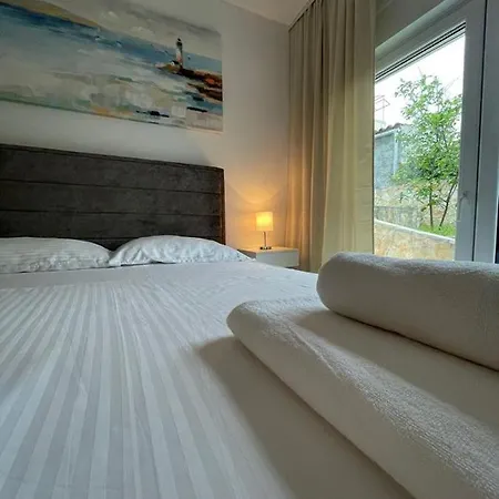 Appartement Tina, Modern, Private Seaview Outdoor Terrace, Bbq, Close To Beach, 2 Bedrooms